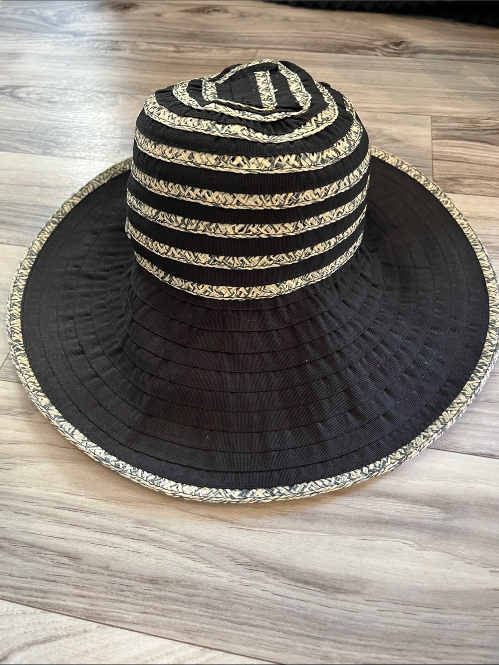 Betmar Donna Widebrim Sunhat-NWOT